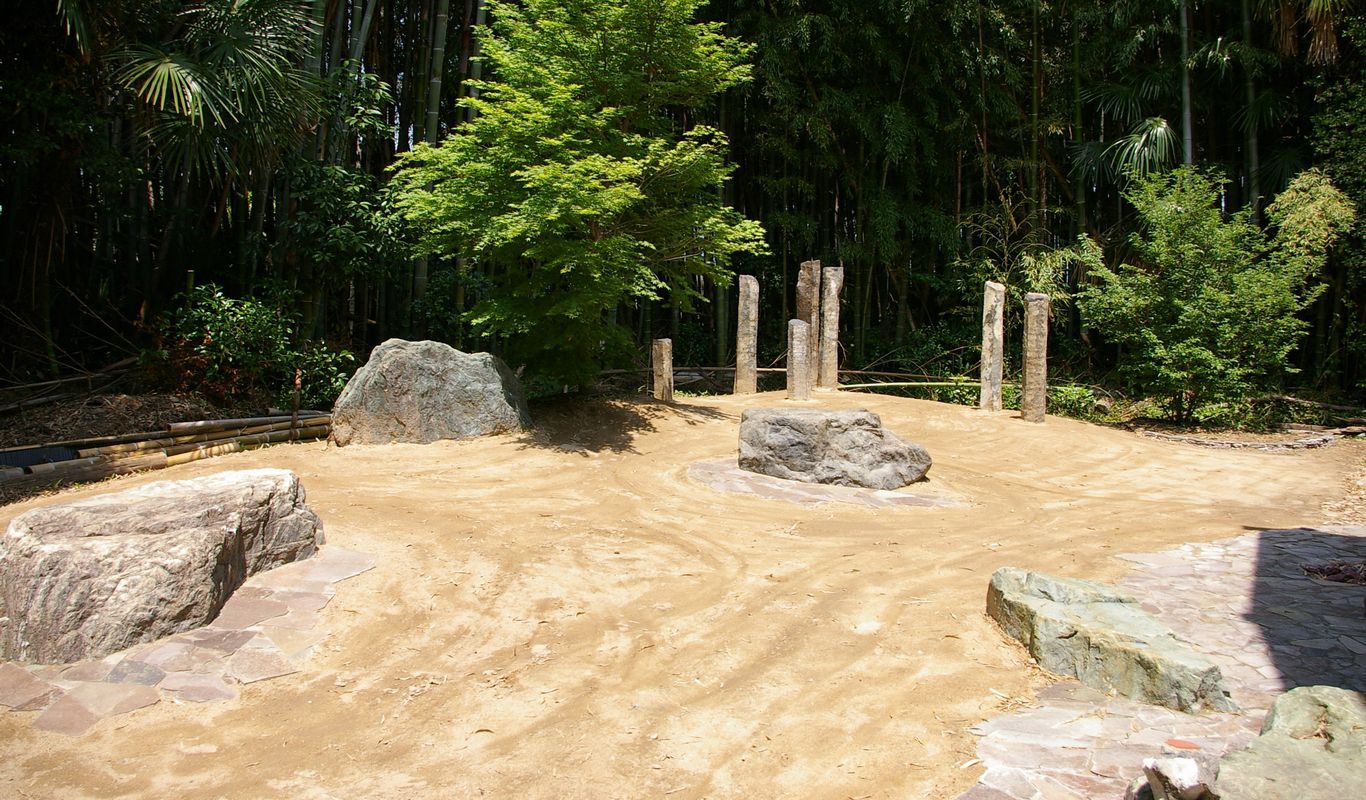 Public Garden, Courtyard, Piling Stone - Add & Restore Japanese Garden