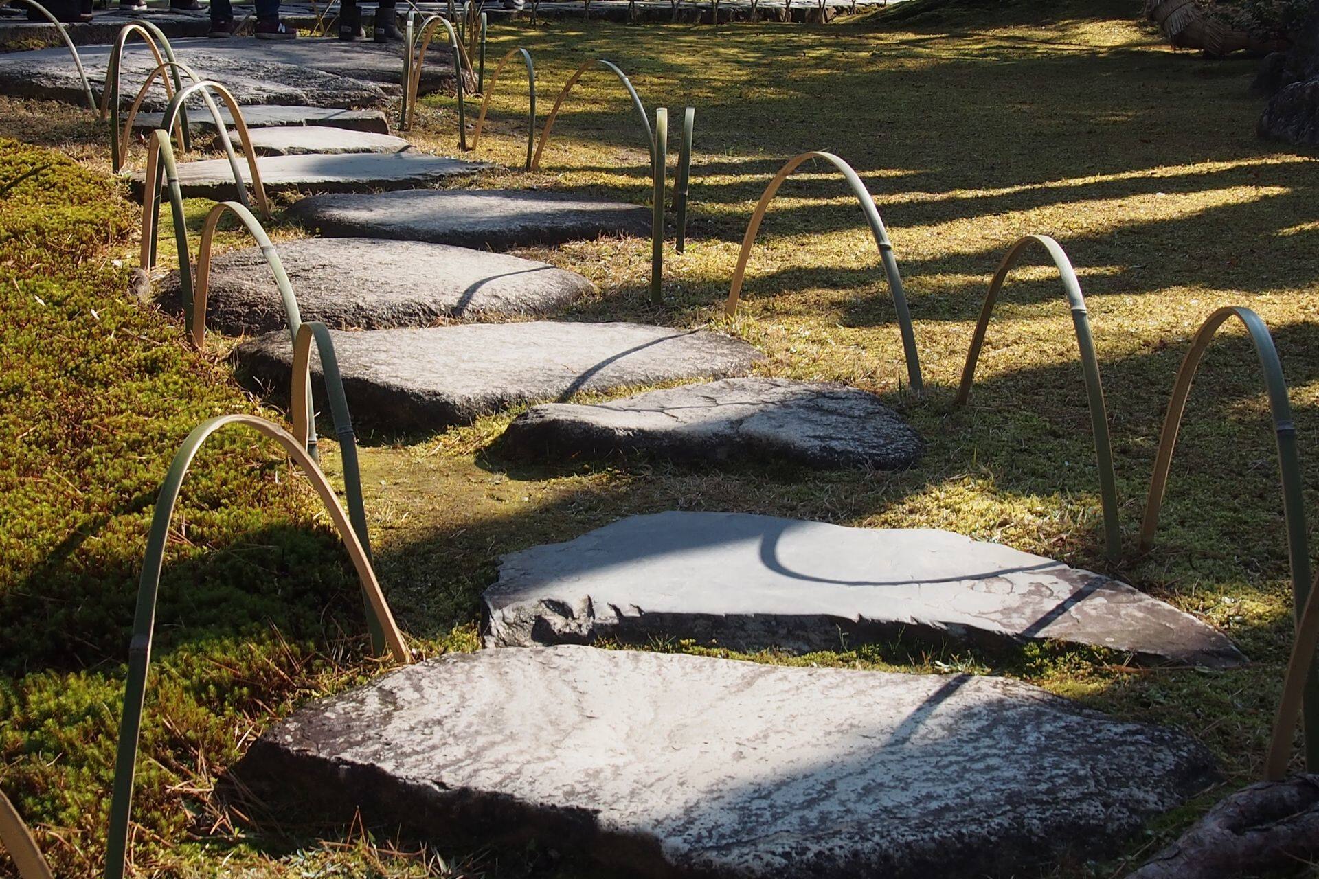 Steps Tobiishi at katsurarikyurikyu