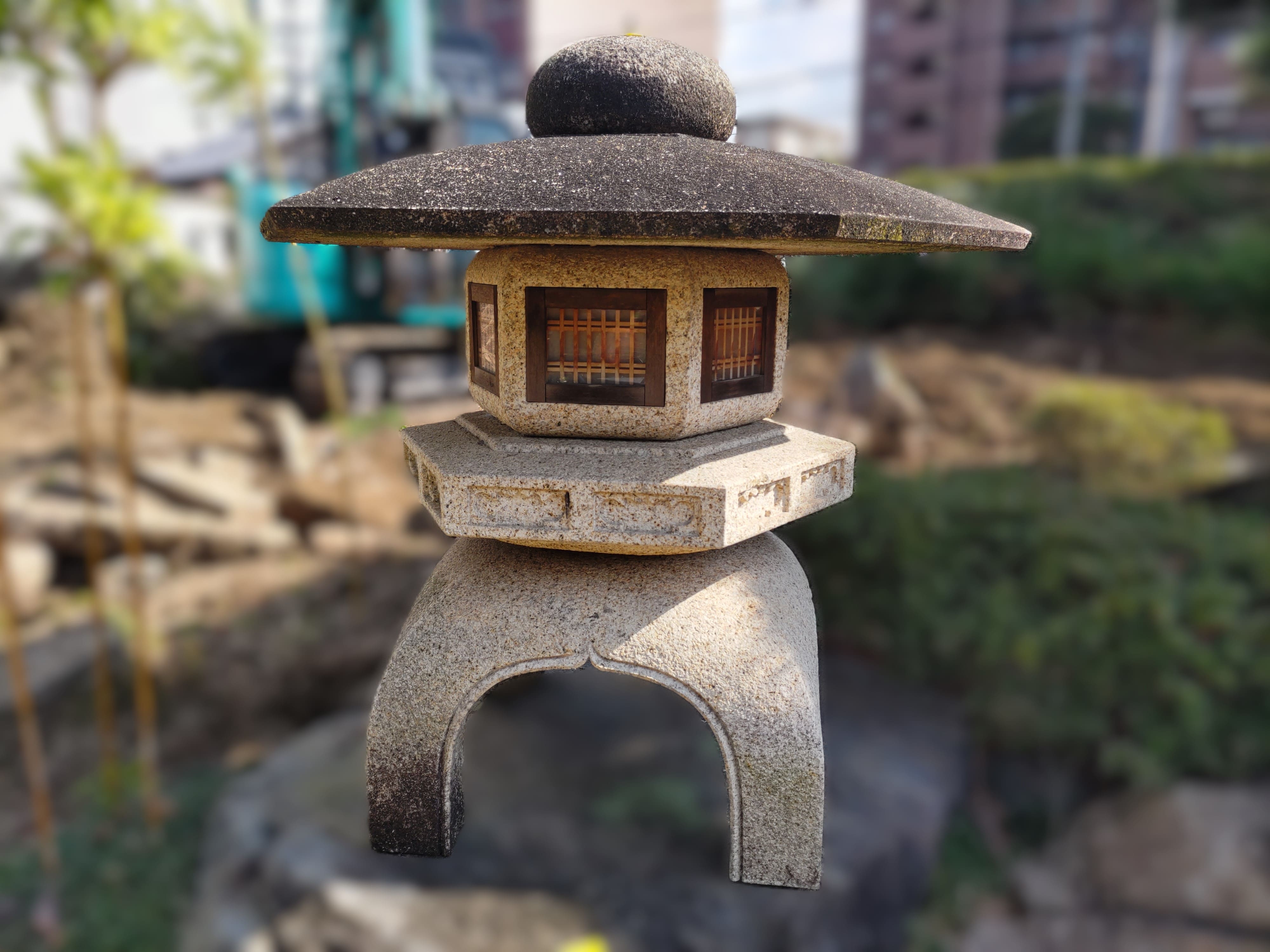 Yukimi Stone Lantern