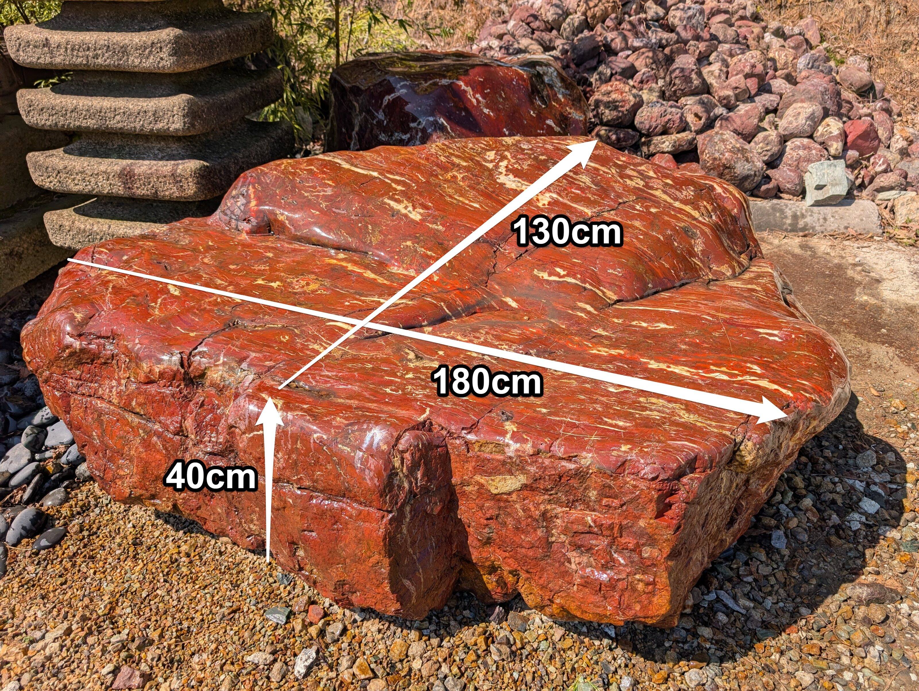 超希少な特大紅加茂石（磨き）の寸法と重量が表記されたサイズ画像