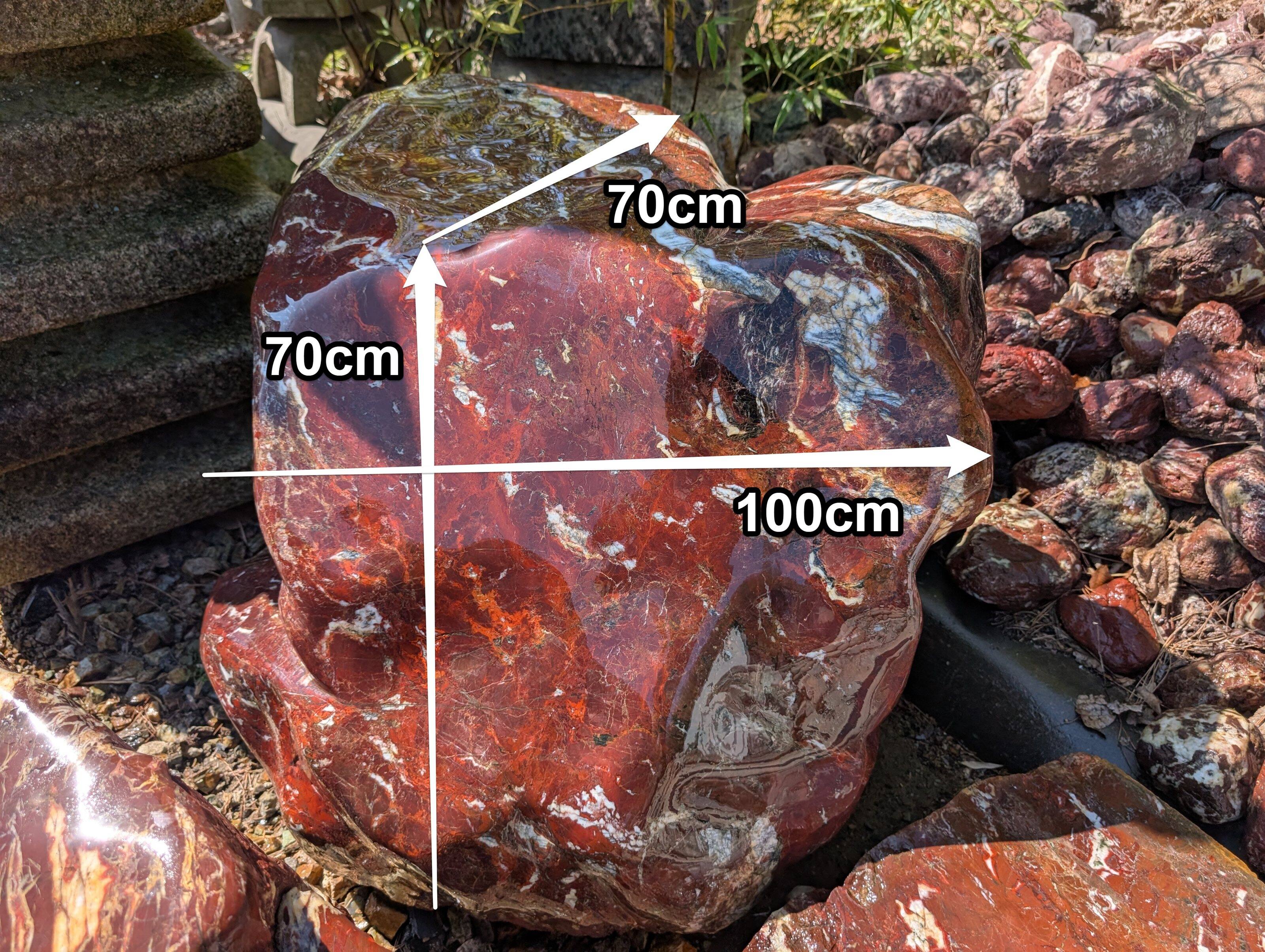 逸石として選ばれる特別な磨き特大紅加茂石の寸法表記画像